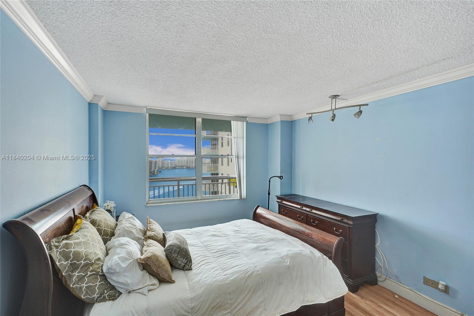 301 174th St #2201, Sunny Isles Beach, Florida image 18