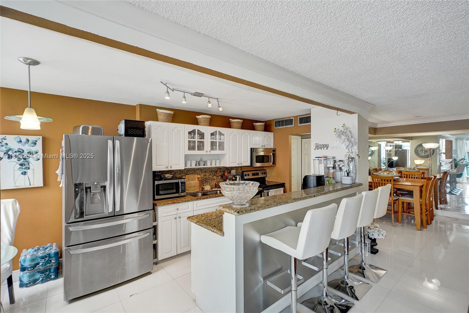 301 174th St #2201, Sunny Isles Beach, Florida image 26