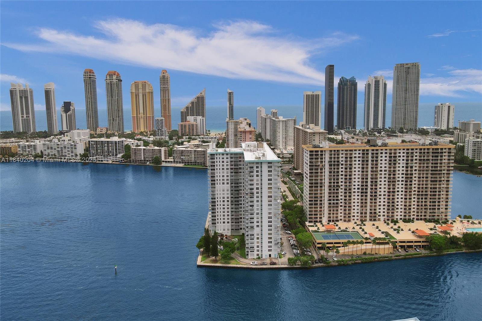 301 174th St #2201, Sunny Isles Beach, Florida image 38