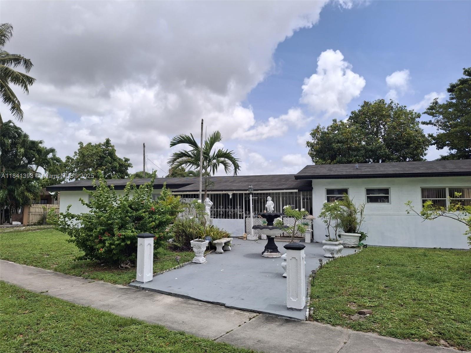 551 W 65th Dr, Hialeah, Florida image 2