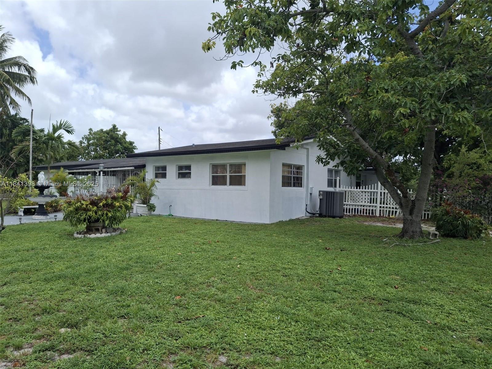 551 W 65th Dr, Hialeah, Florida image 4
