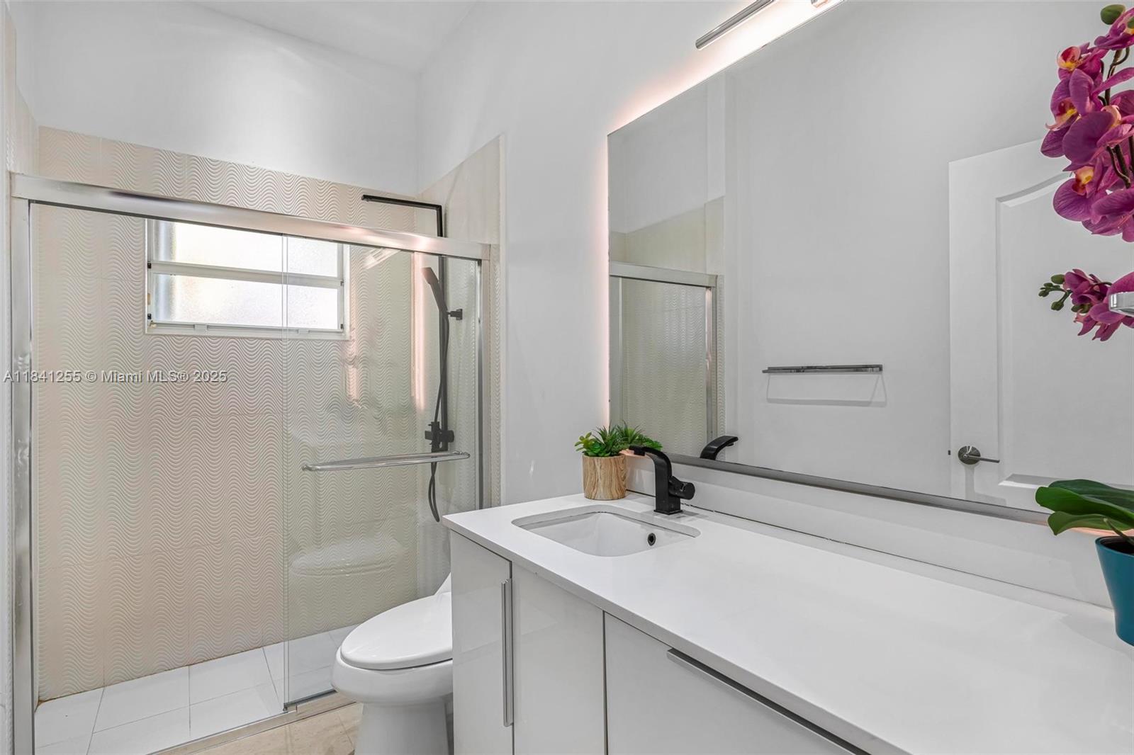 5805 NW 108th Pl, Doral, Florida image 20