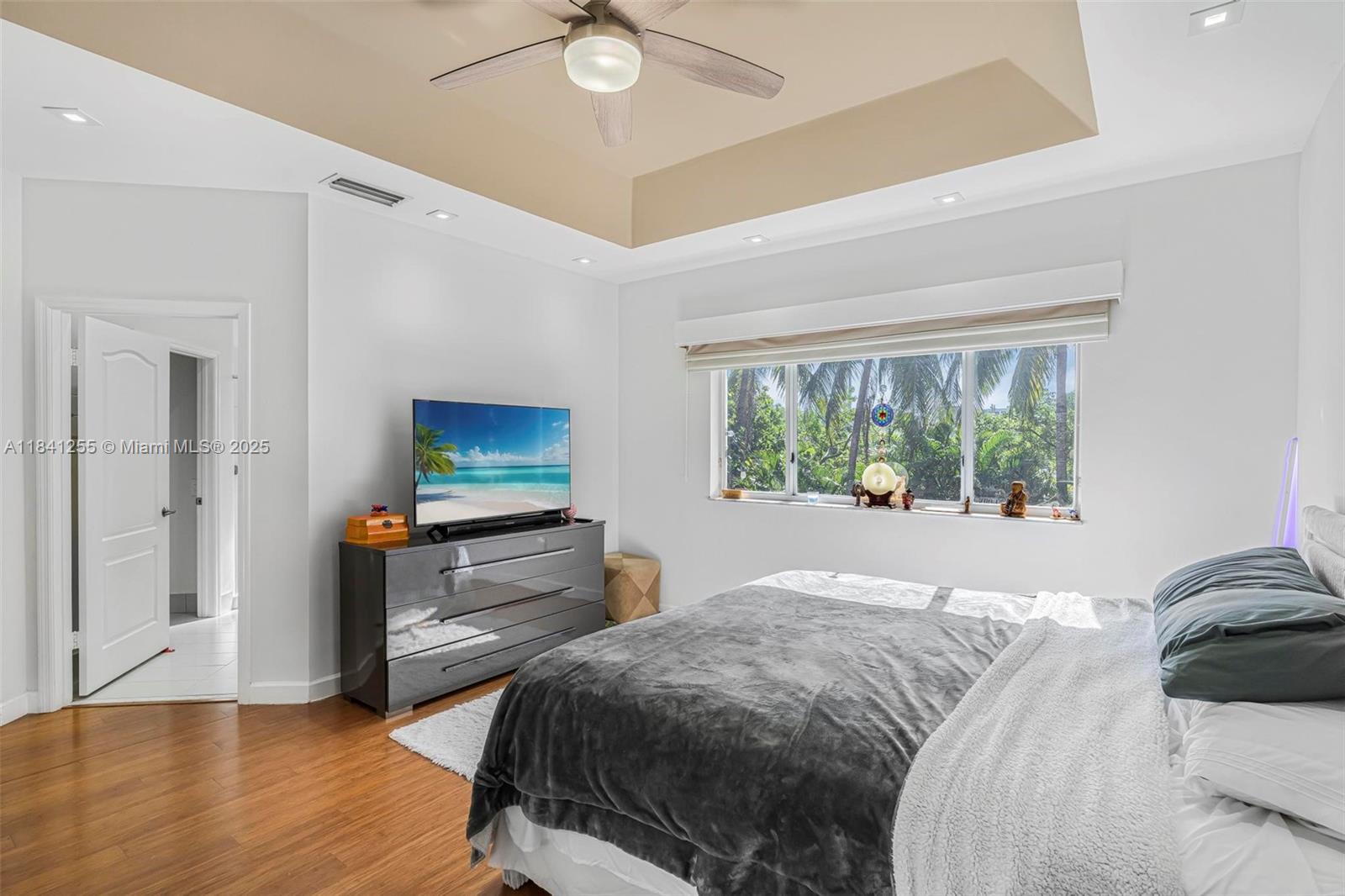 5805 NW 108th Pl, Doral, Florida image 23
