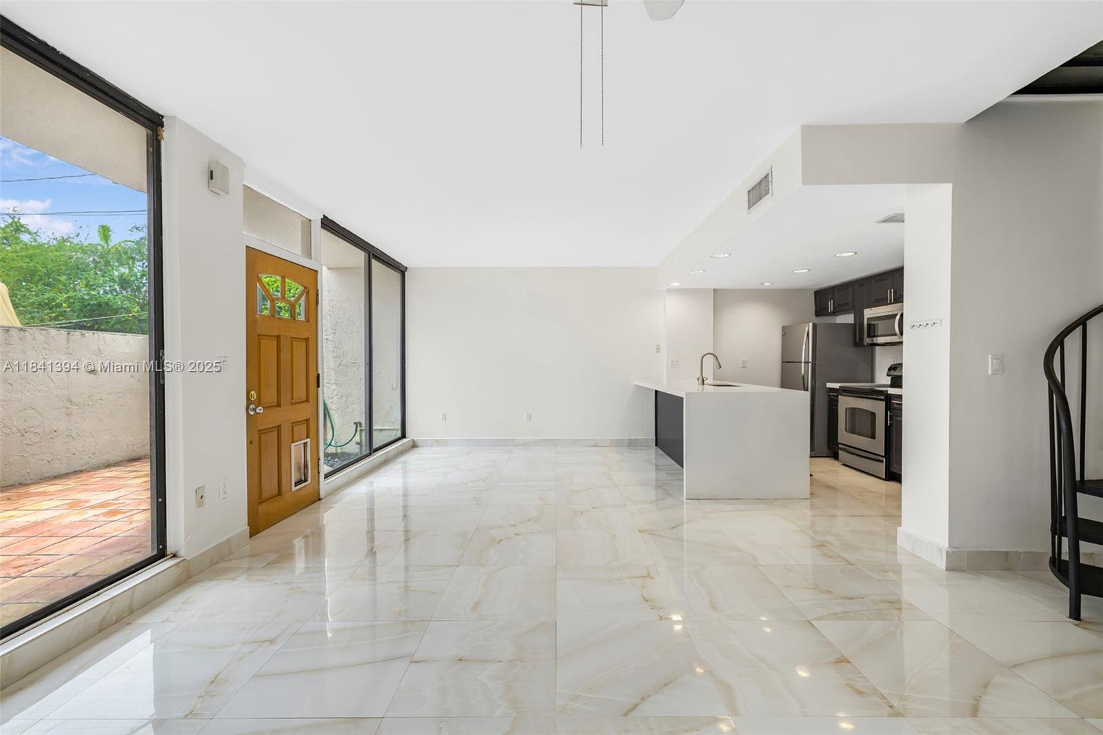 Property photo # 7
