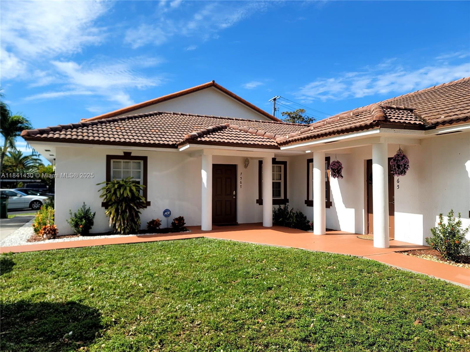 Property photo # 0