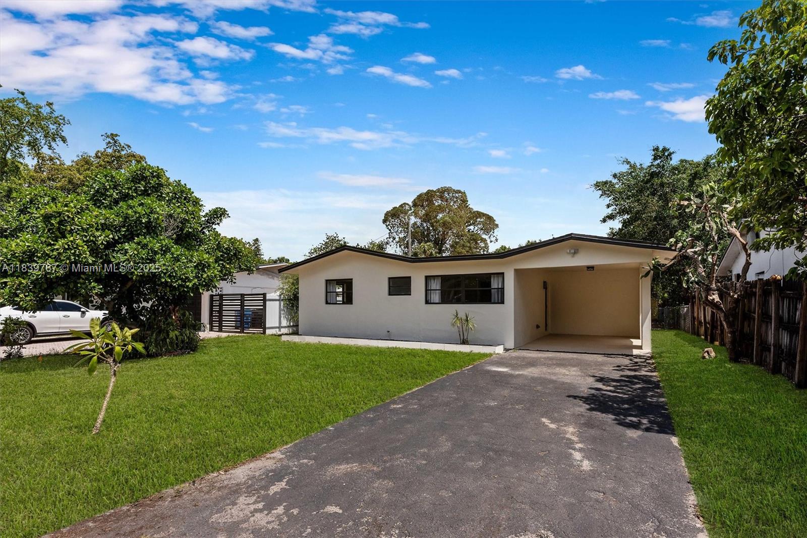 2609 SW 13th Pl, Fort Lauderdale, Florida image 2