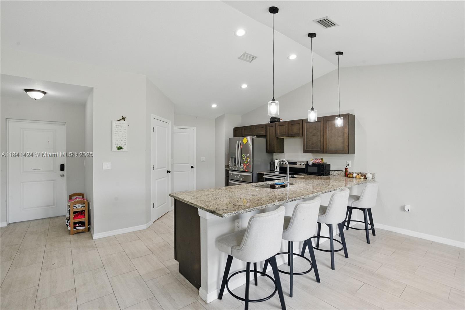 7824 6th Ter, La Belle, Florida image 10