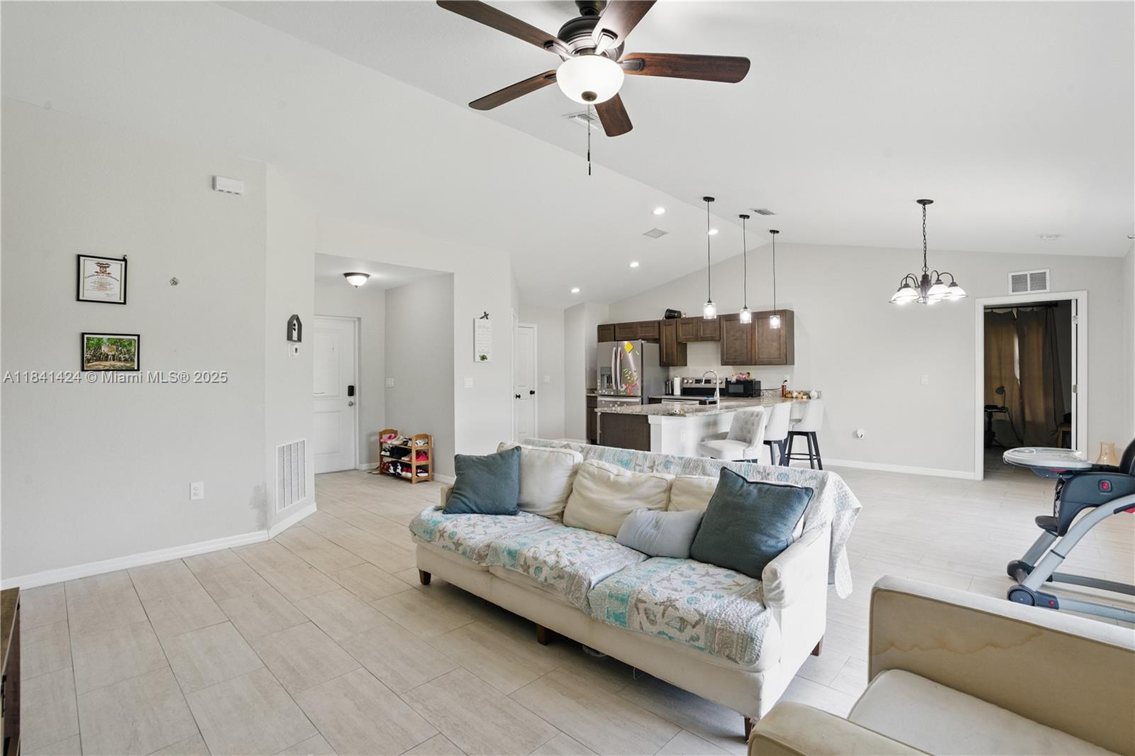 7824 6th Ter, La Belle, Florida image 7