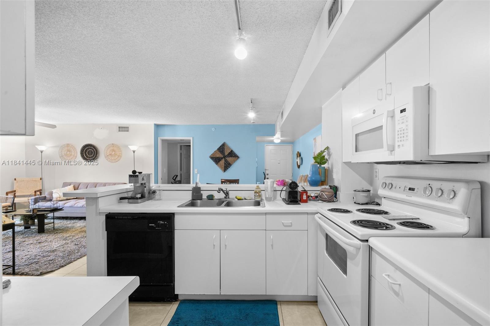 Property photo # 6