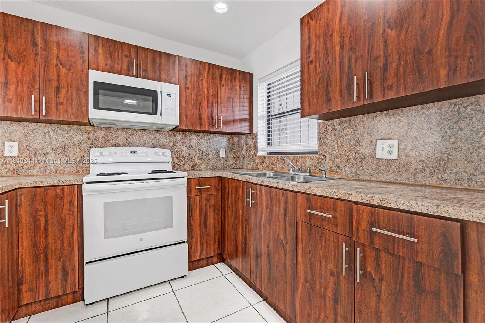 Property photo # 2