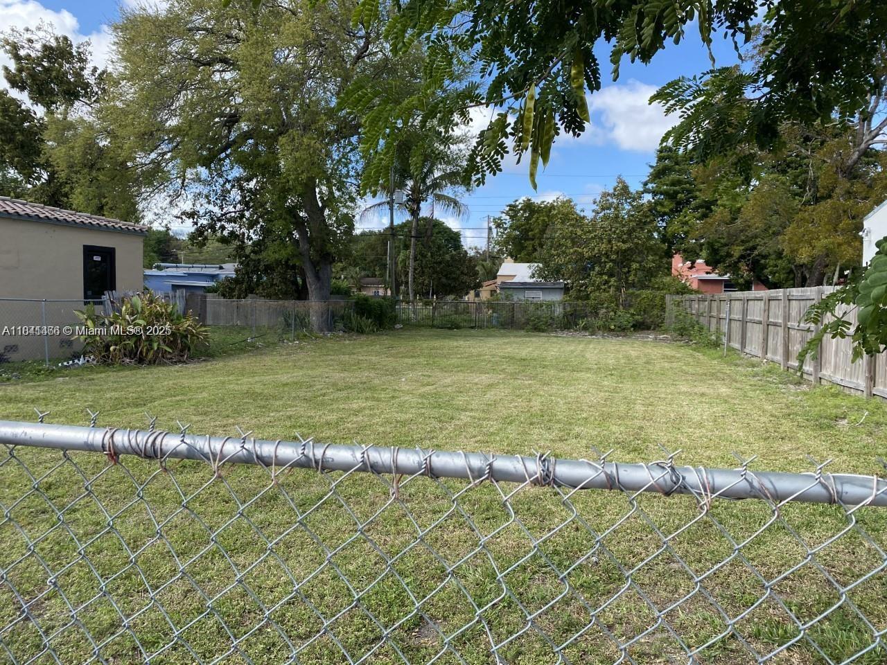 247 NW 45th St, Miami, Florida image 1