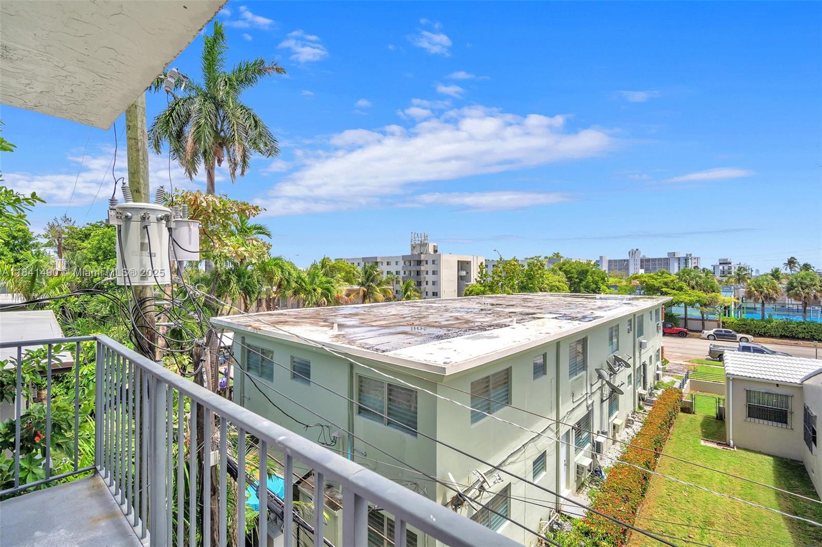1960 Marseille Dr #304, Miami Beach, Florida image 10
