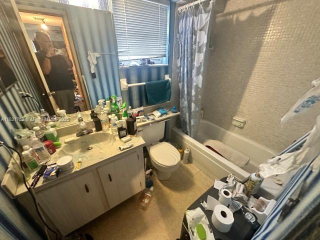 4311 Crystal Lake Dr #110, Deerfield Beach, Florida image 15