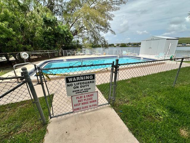4311 Crystal Lake Dr #110, Deerfield Beach, Florida image 18