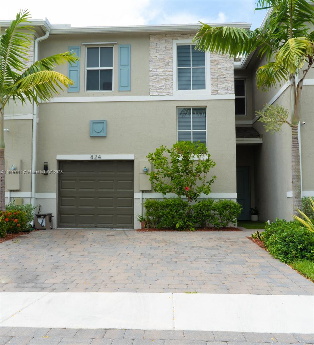 824 SE 18th St, Homestead, Florida image 2