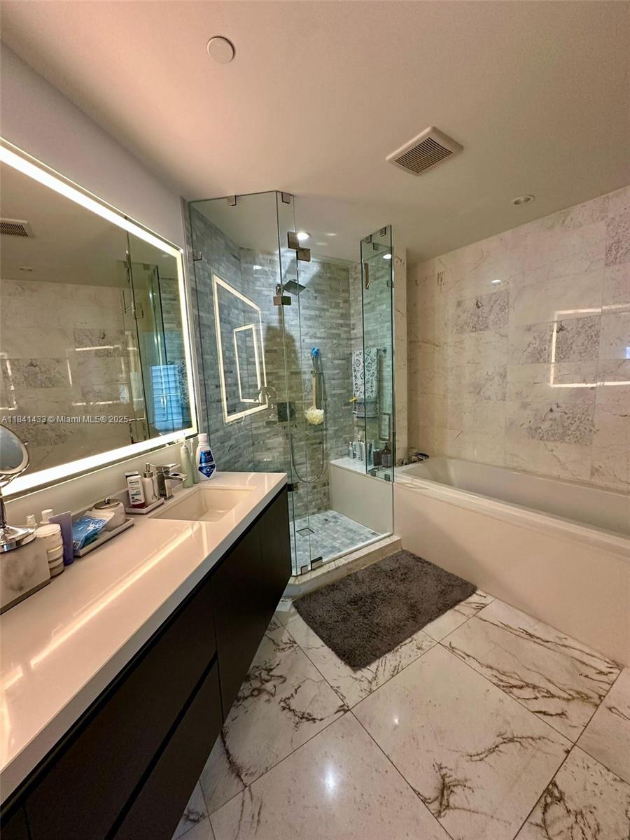851 NE 1st Ave #3005, Miami, Florida image 5