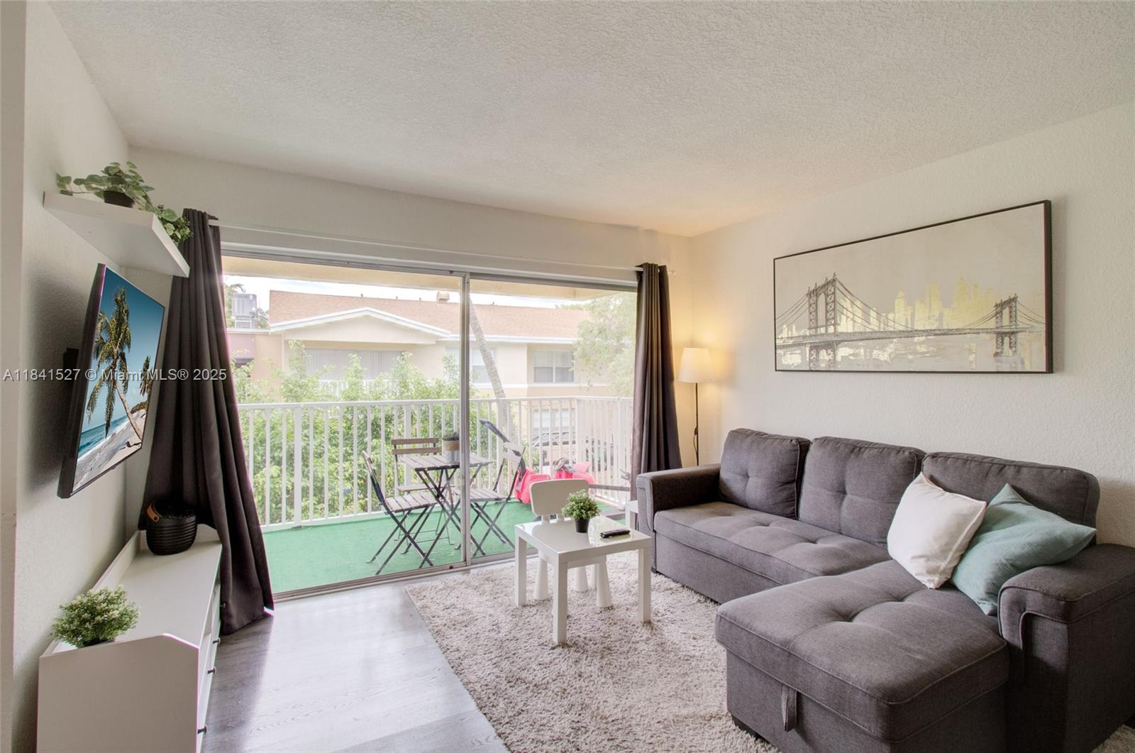Property photo # 4