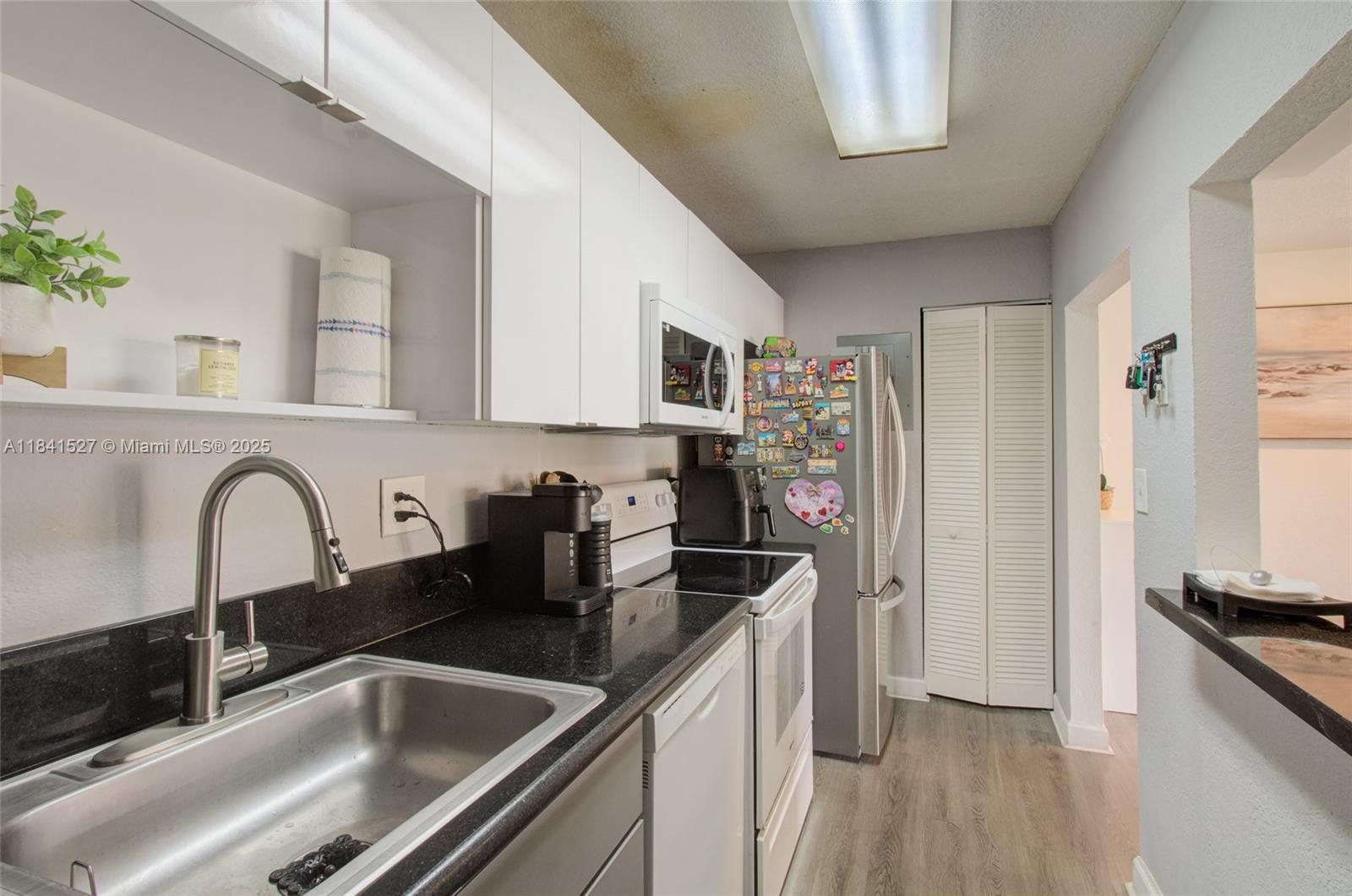 Property photo # 6