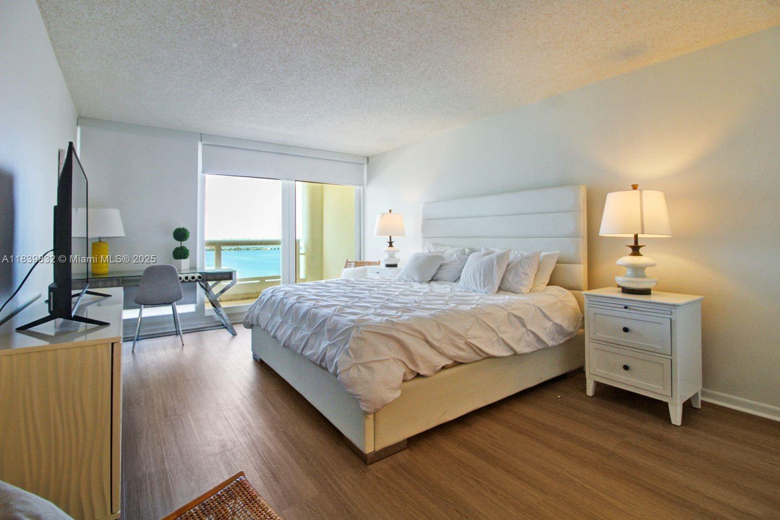 1717 N Bayshore Dr #A-2635, Miami, Florida image 12