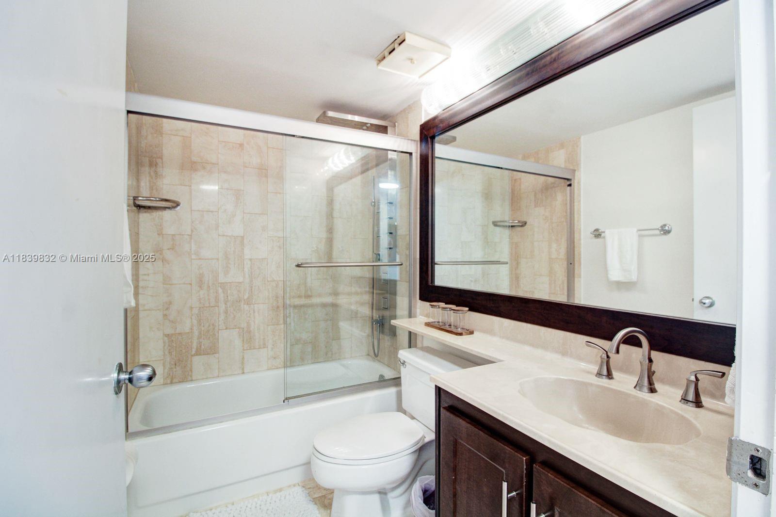 1717 N Bayshore Dr #A-2635, Miami, Florida image 19