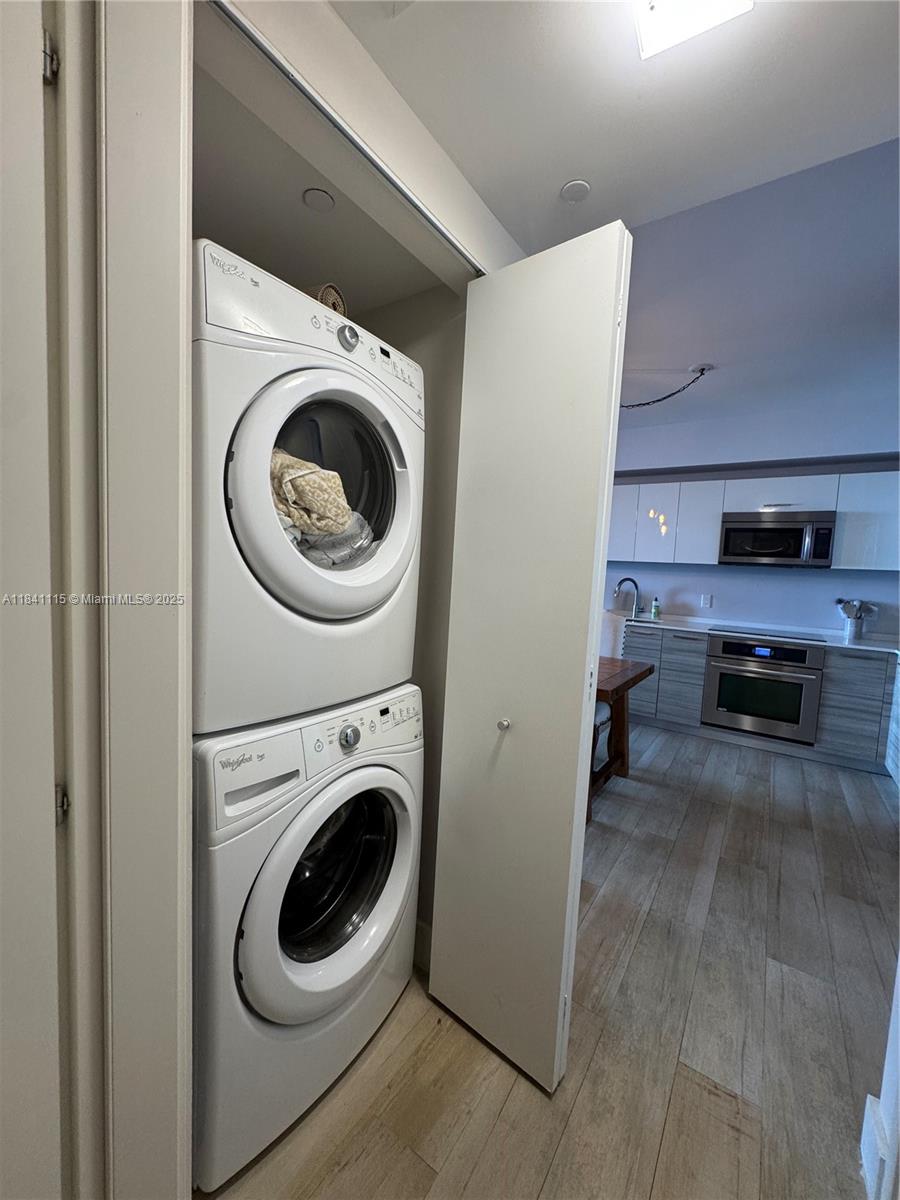 1300 Brickell Bay Dr #1808, Miami, Florida image 14