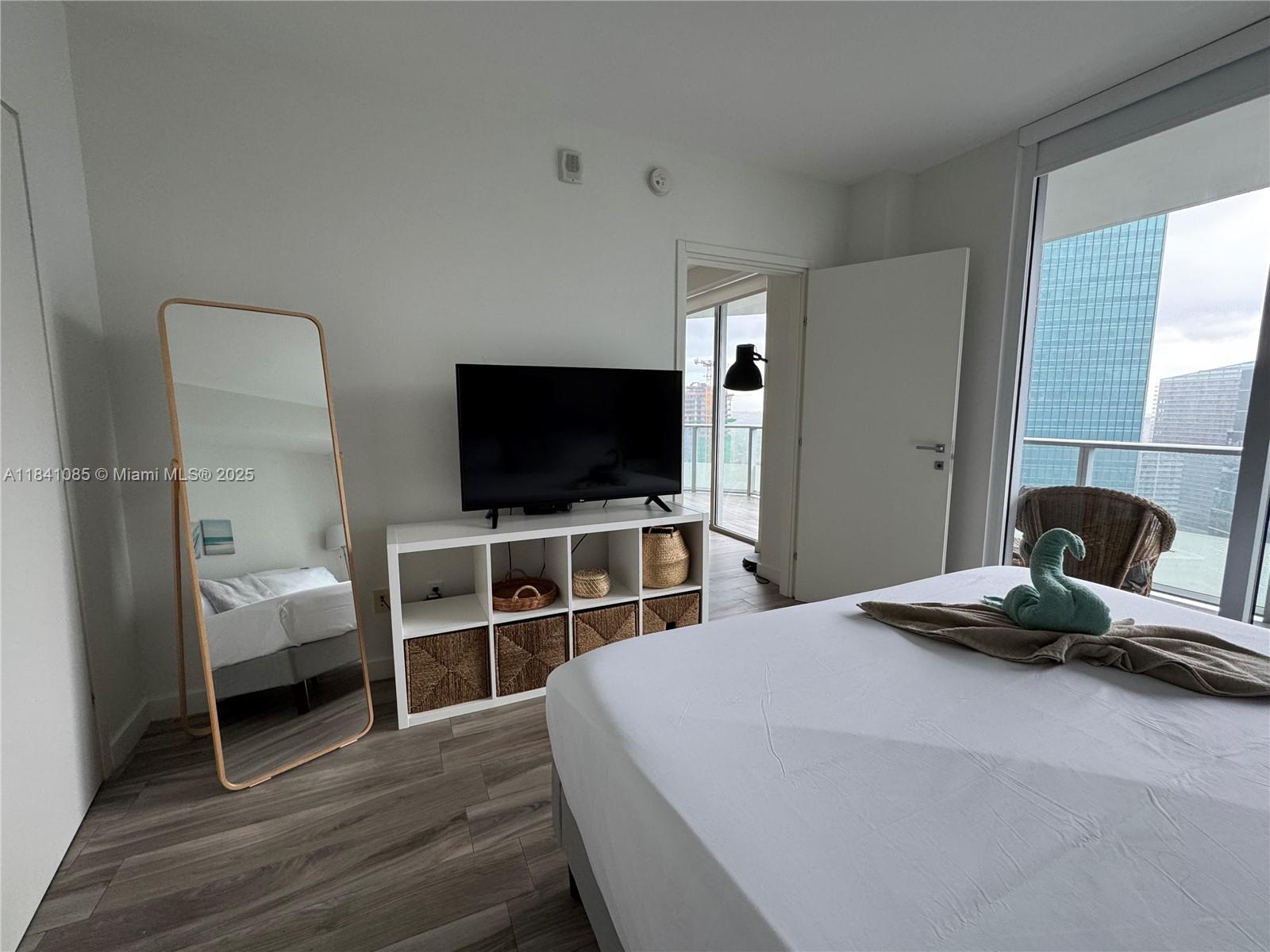 1300 Brickell Bay Dr #3301, Miami, Florida image 15