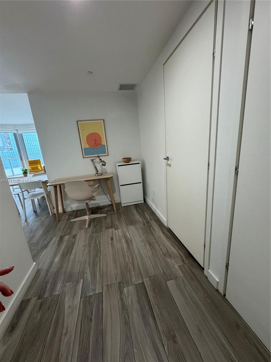 1300 Brickell Bay Dr #3301, Miami, Florida image 2