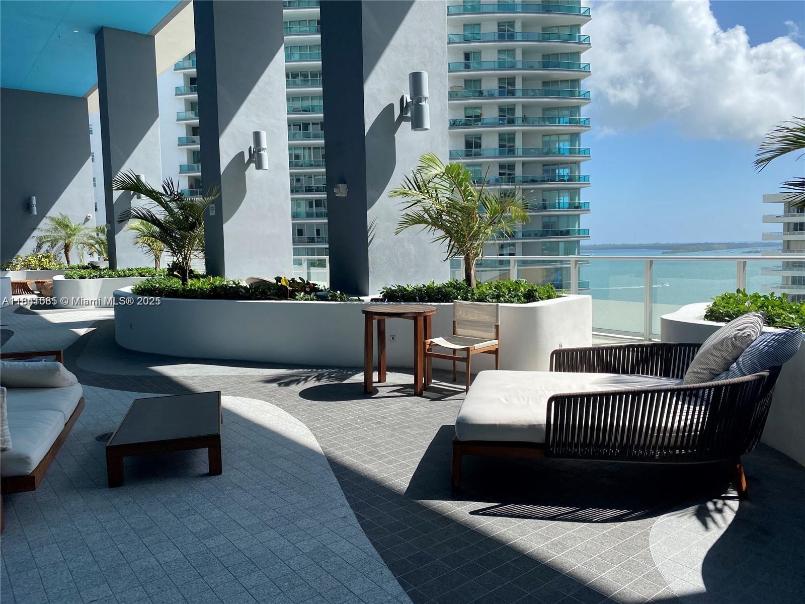 1300 Brickell Bay Dr #3301, Miami, Florida image 21