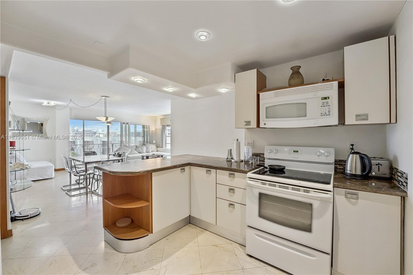 Property photo # 0