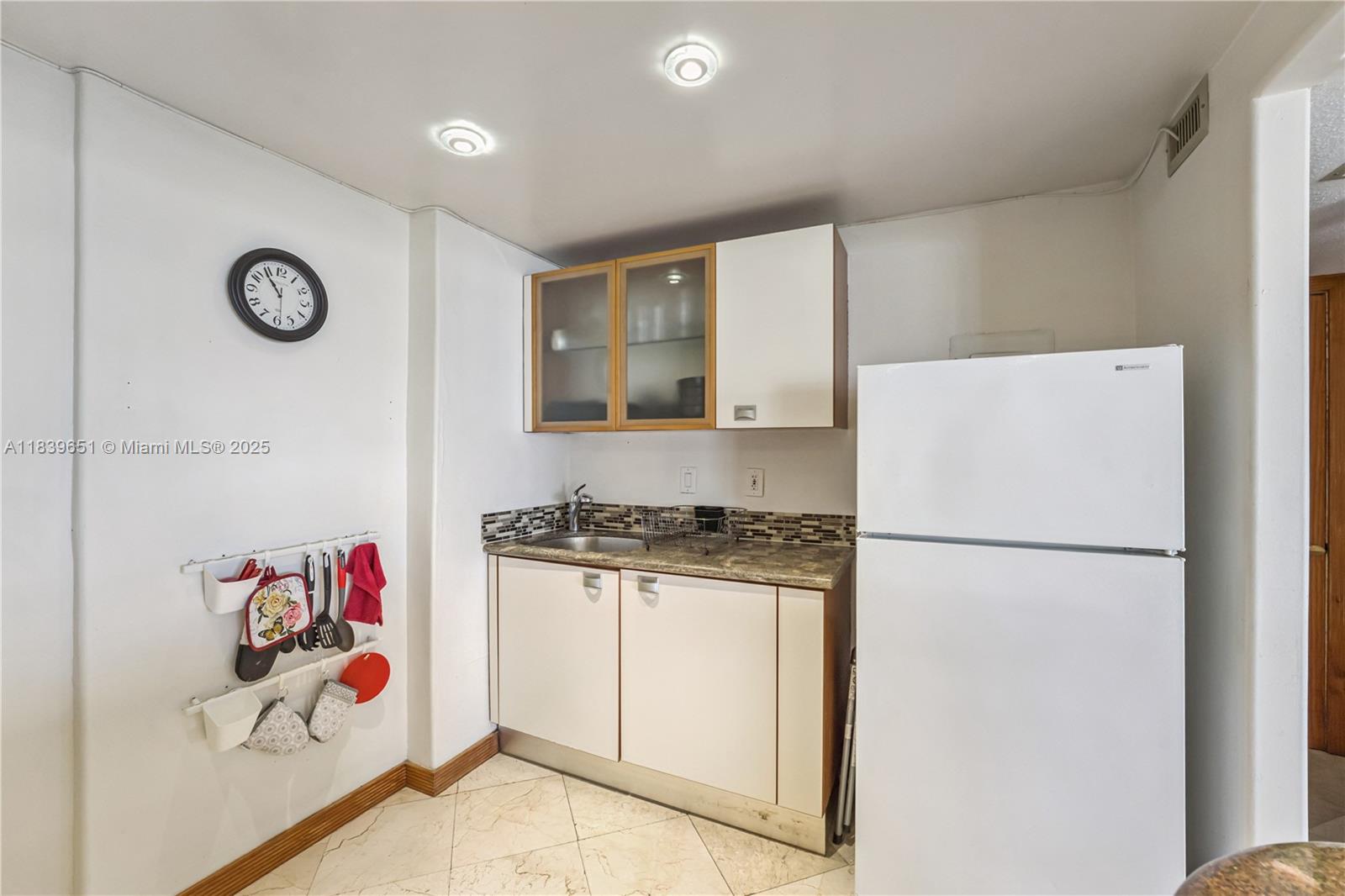 Property photo # 7