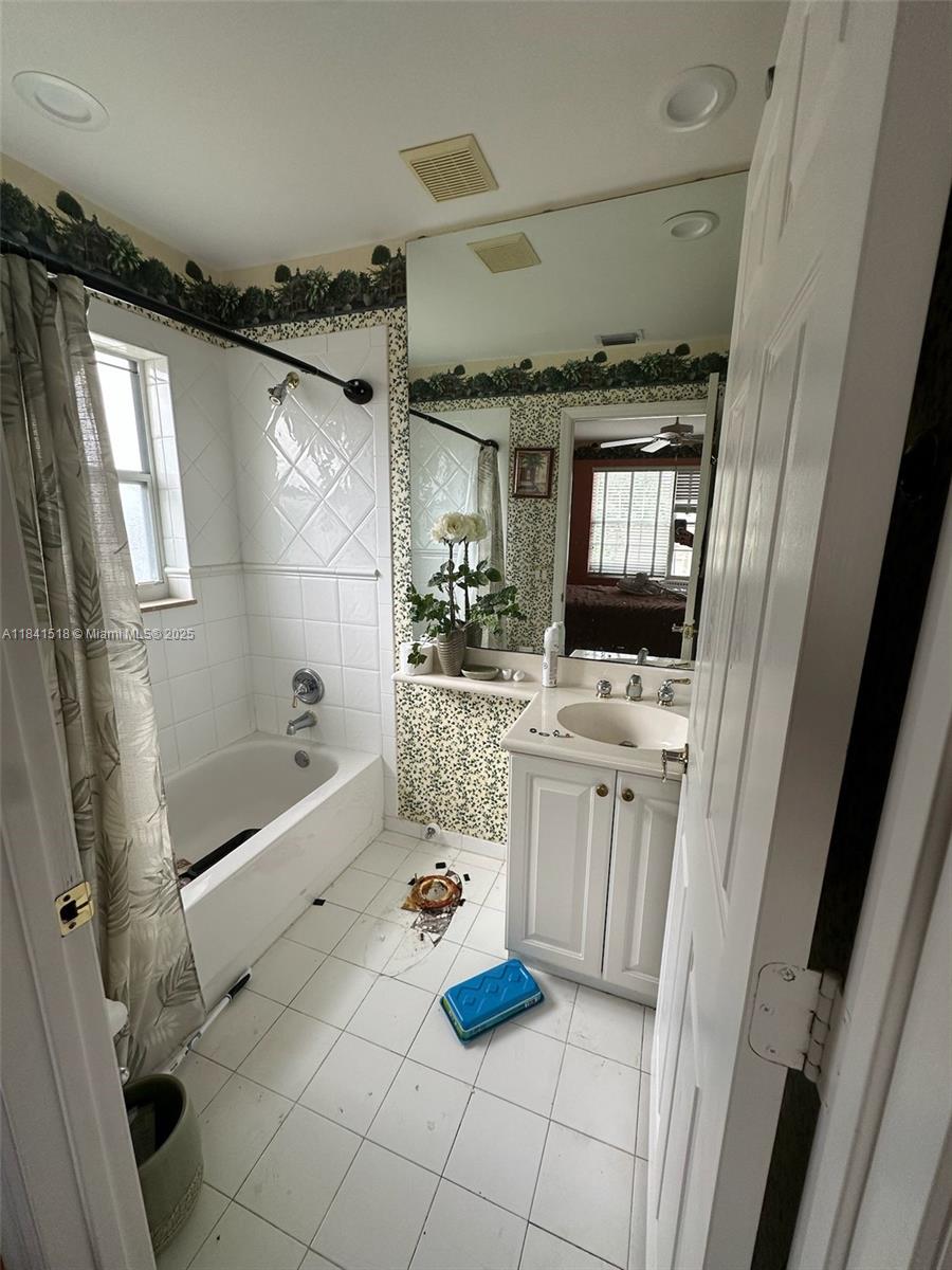 16707 NW 20th St, Pembroke Pines, Florida image 37