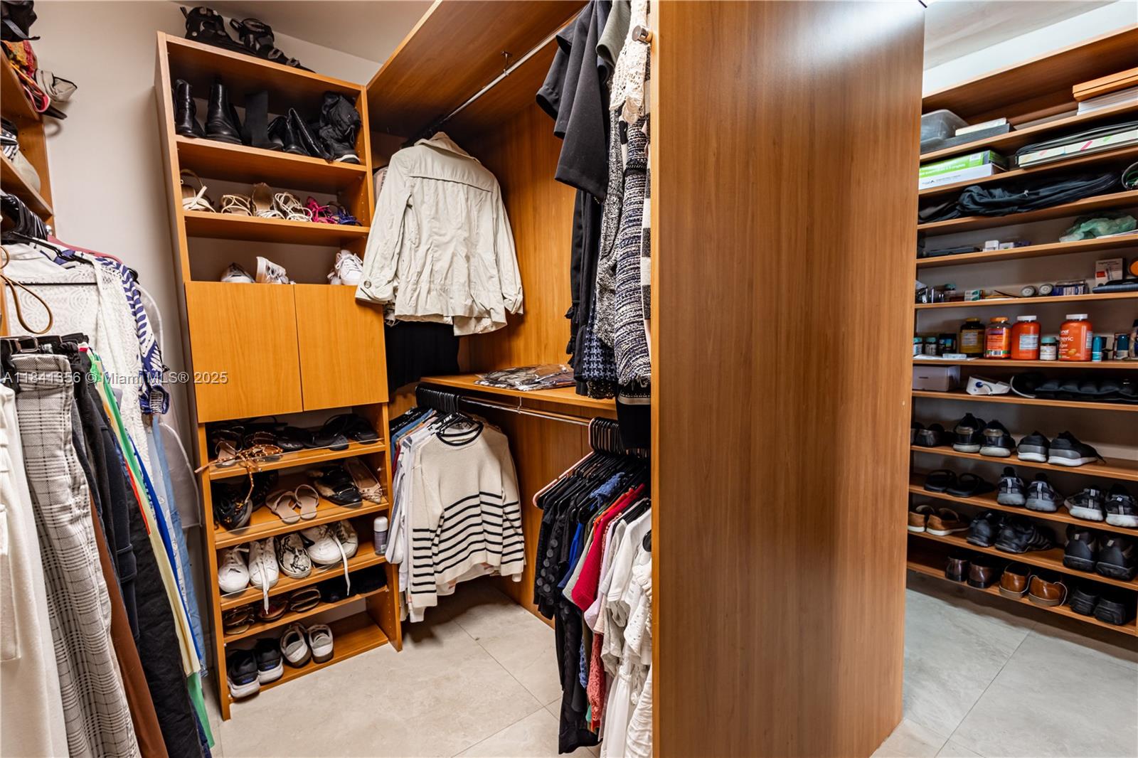 19707 Turnberry Way #18J, Aventura, Florida image 31