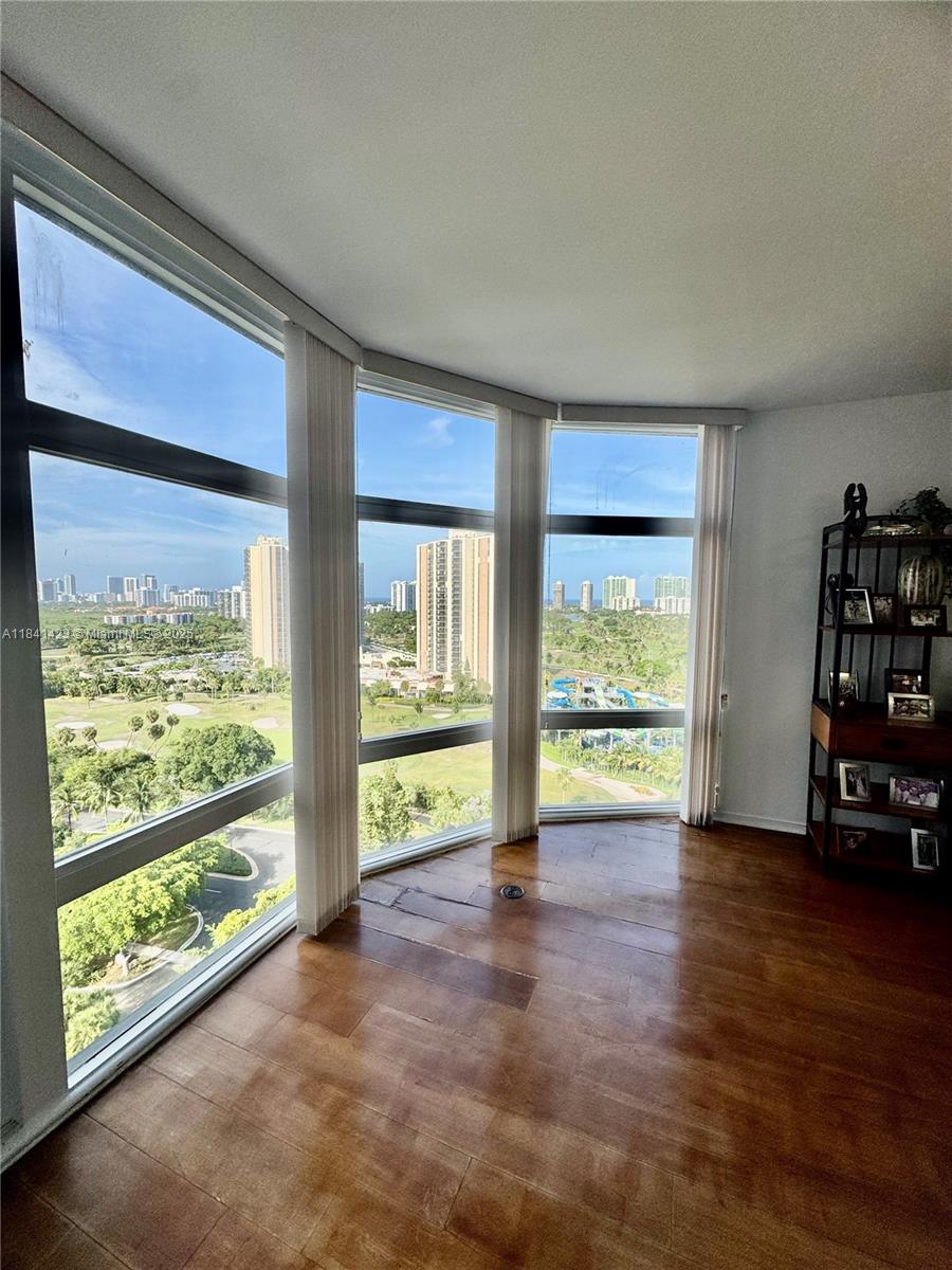 Residential, Aventura, Florida image 1