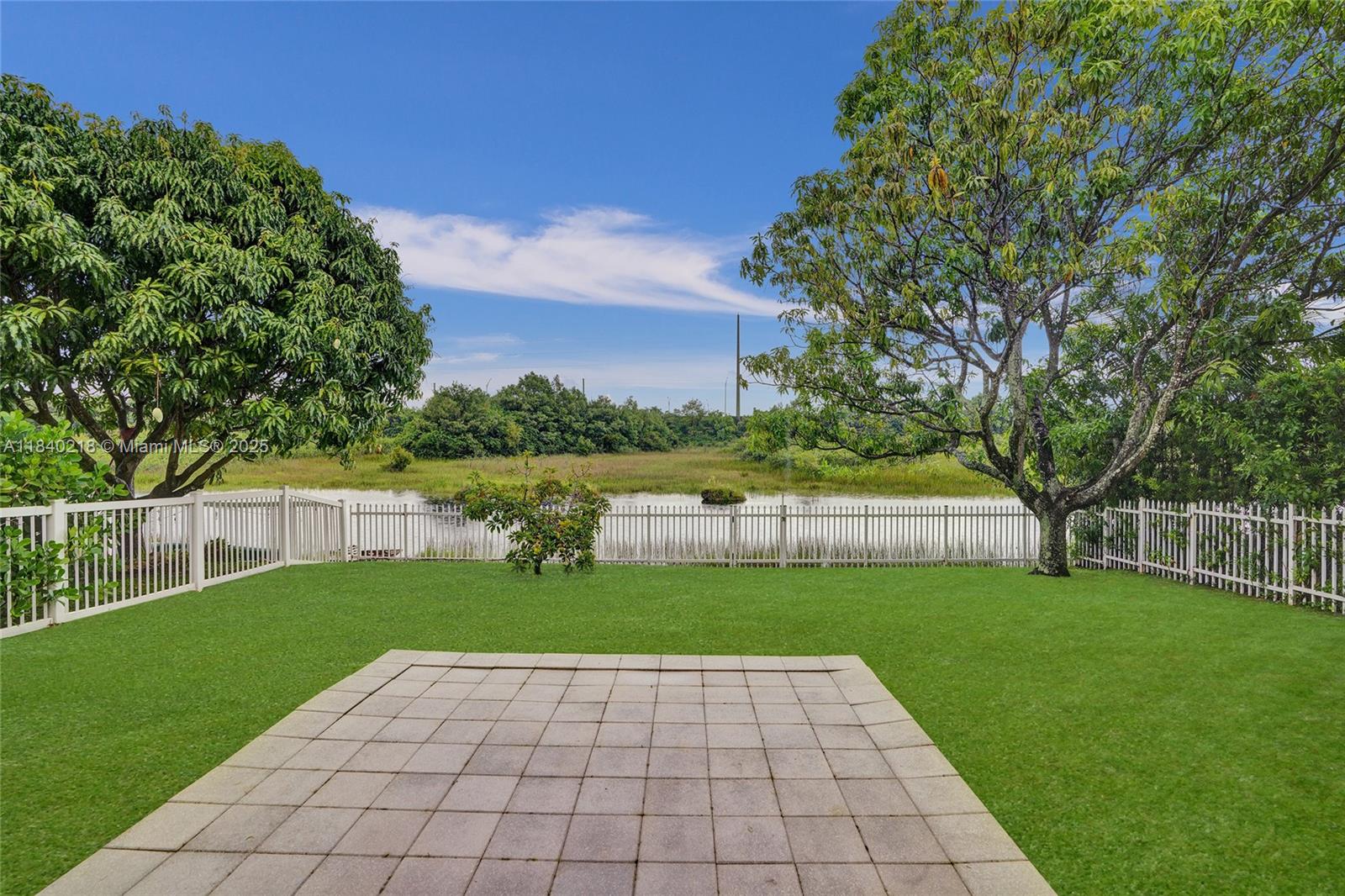 5061 SW 155th Ave, Miramar, Florida image 4