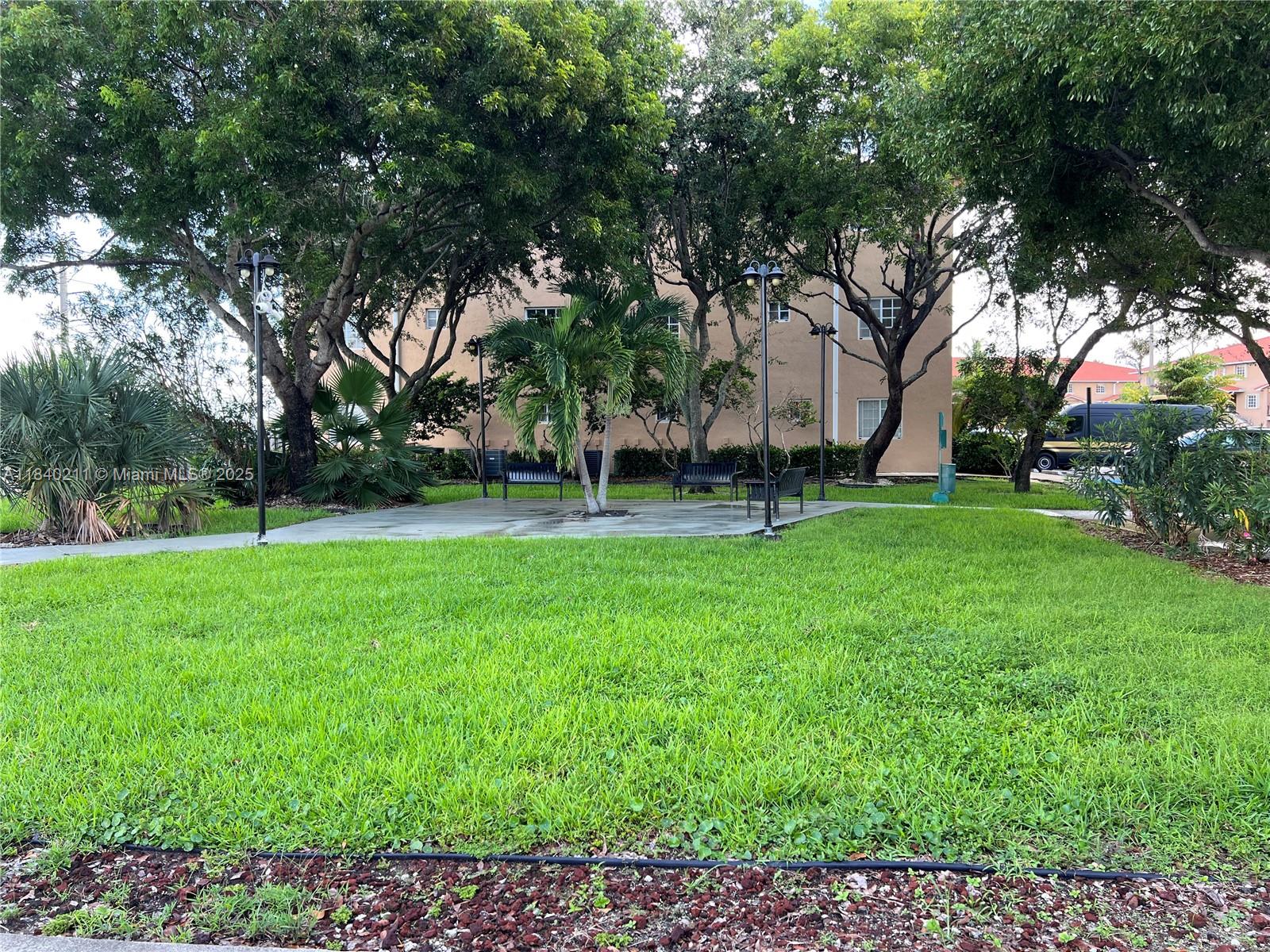 17425 NW 75th Pl #105, Hialeah, Florida image 10