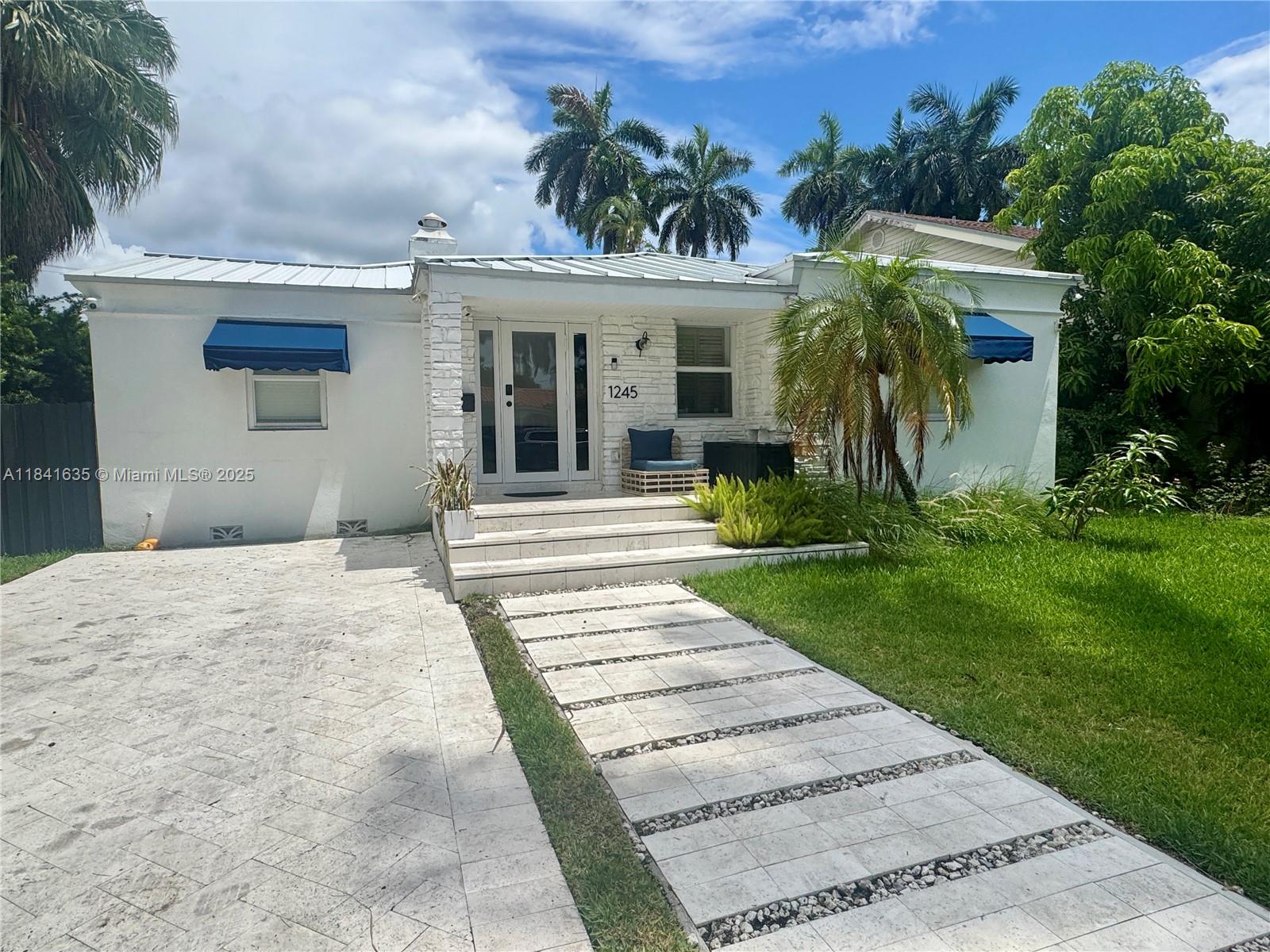 Property photo # 0