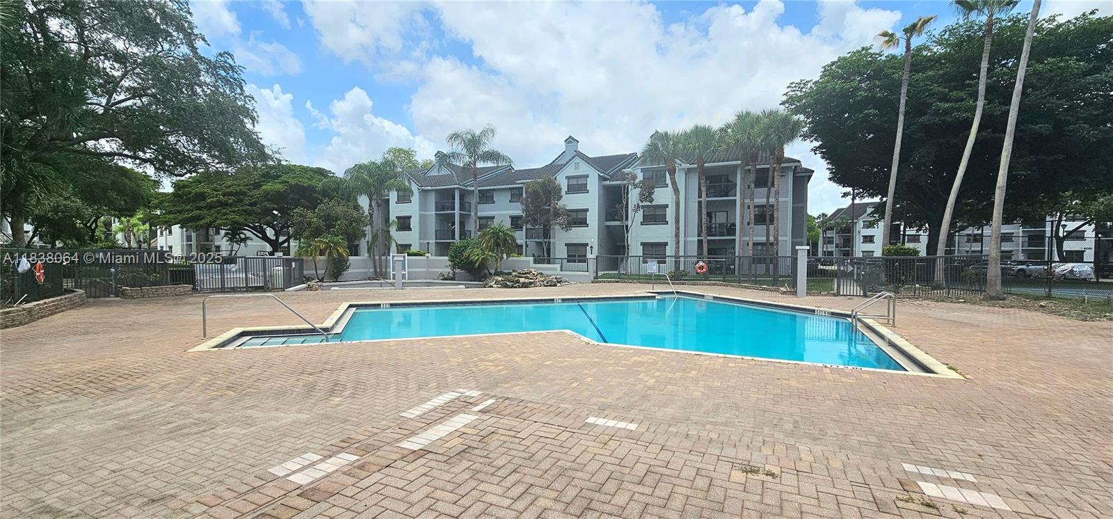 Property photo # 0