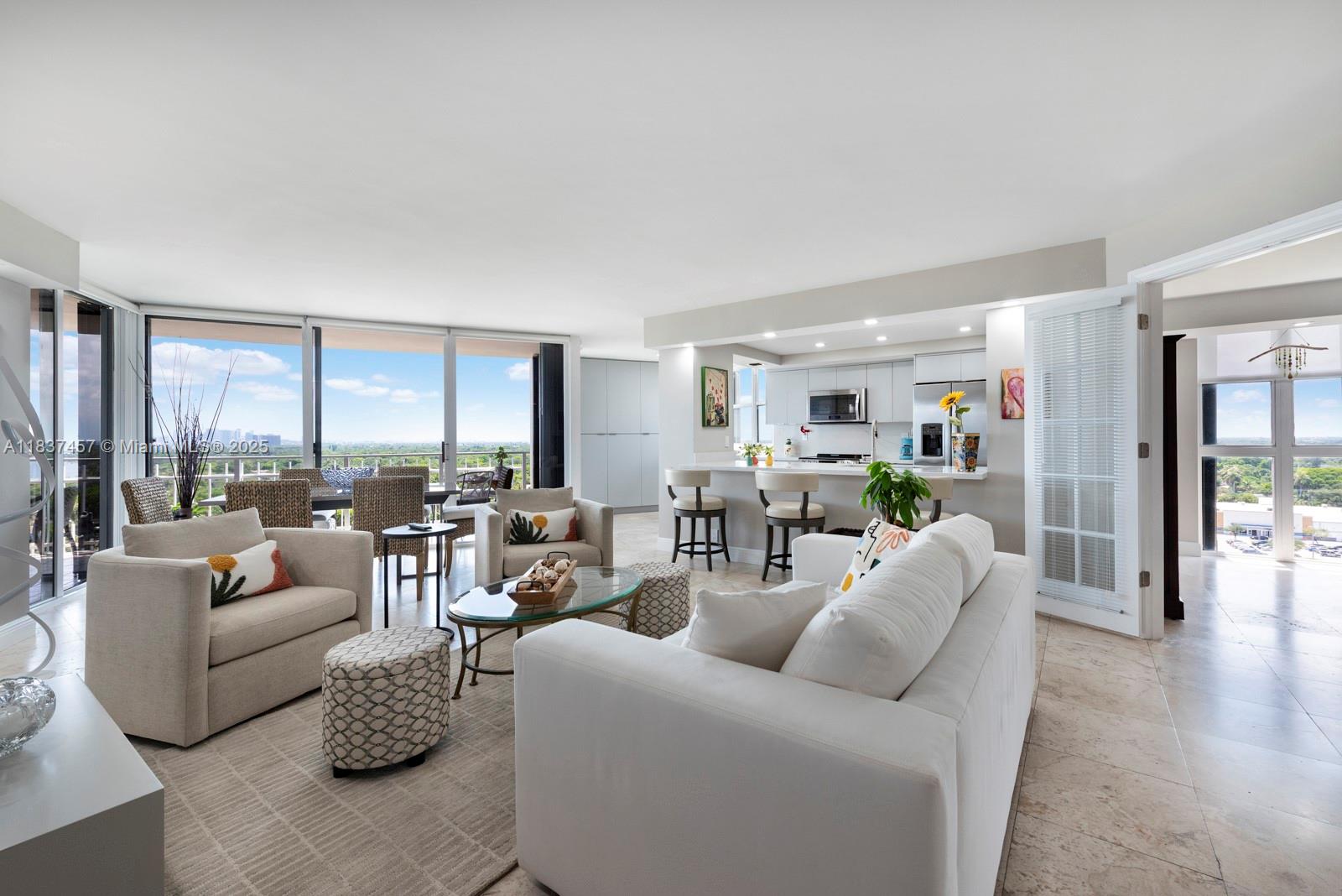 2000 Towerside Ter #1512, Miami, Florida image 2