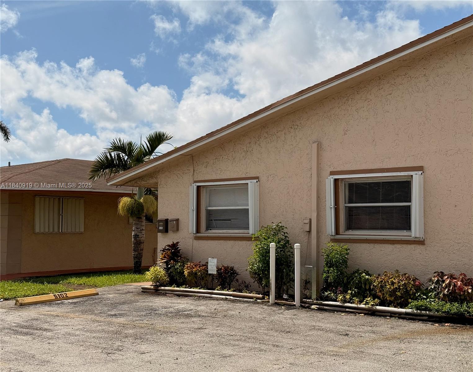 Property photo # 0