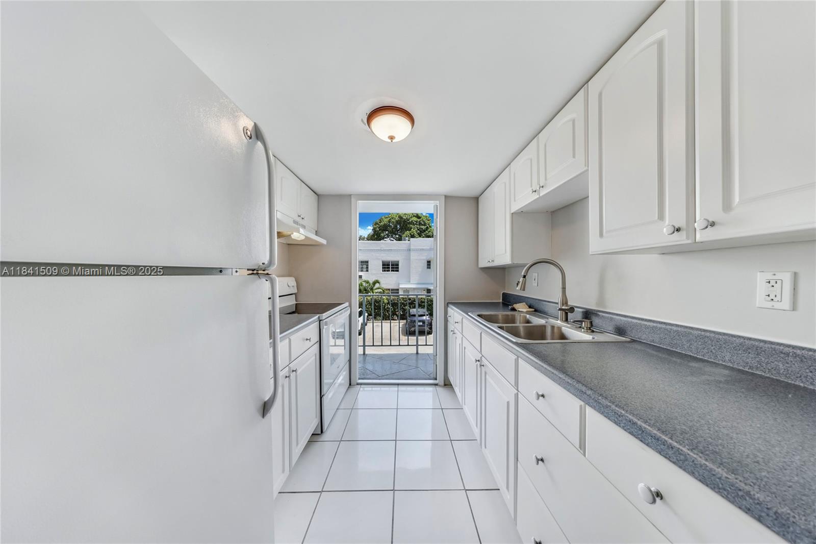 Property photo # 6
