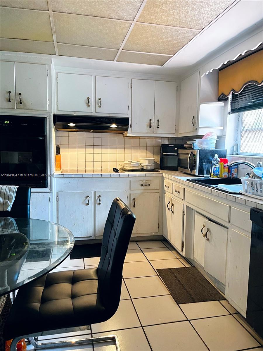 Residential, Fort Lauderdale, Florida image 10