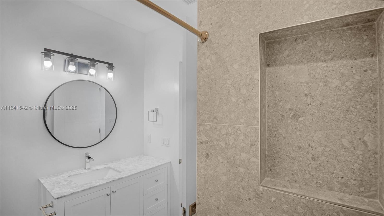 7000 Island Blvd #403, Aventura, Florida image 34