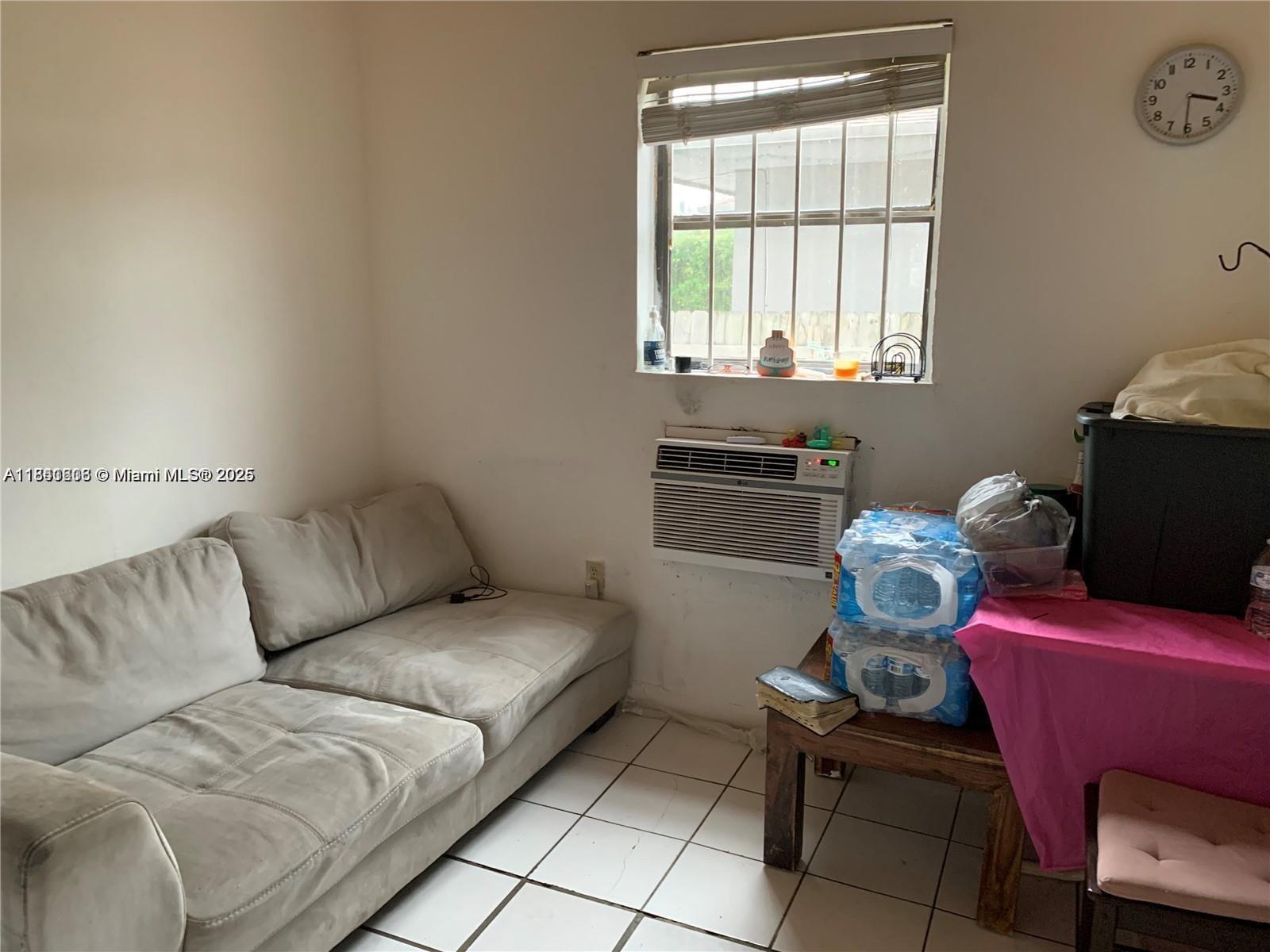 401 NW 81st St, Miami, Florida image 5