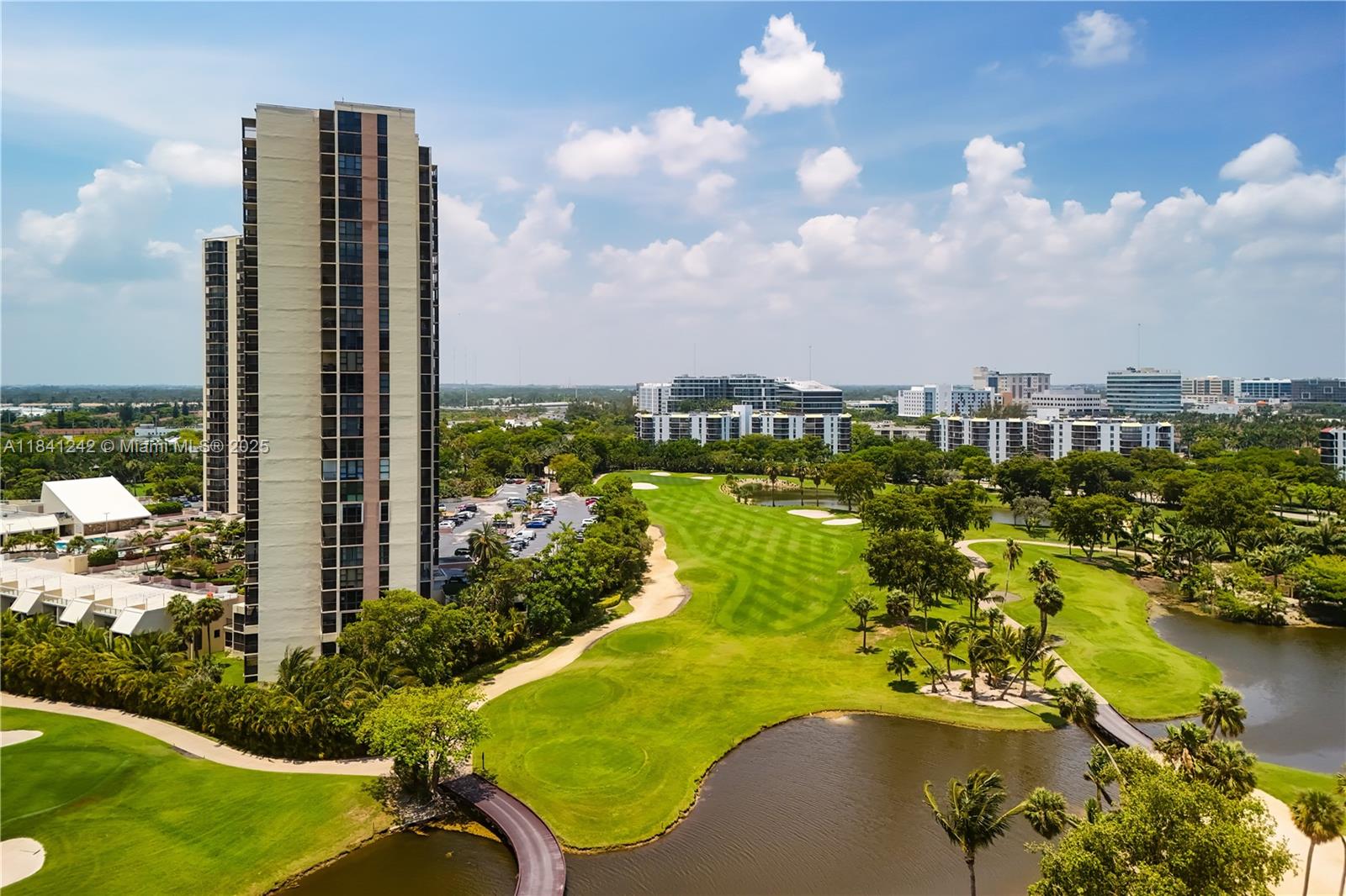 20379 W Country Club Drive #1631, Aventura, Florida image 1