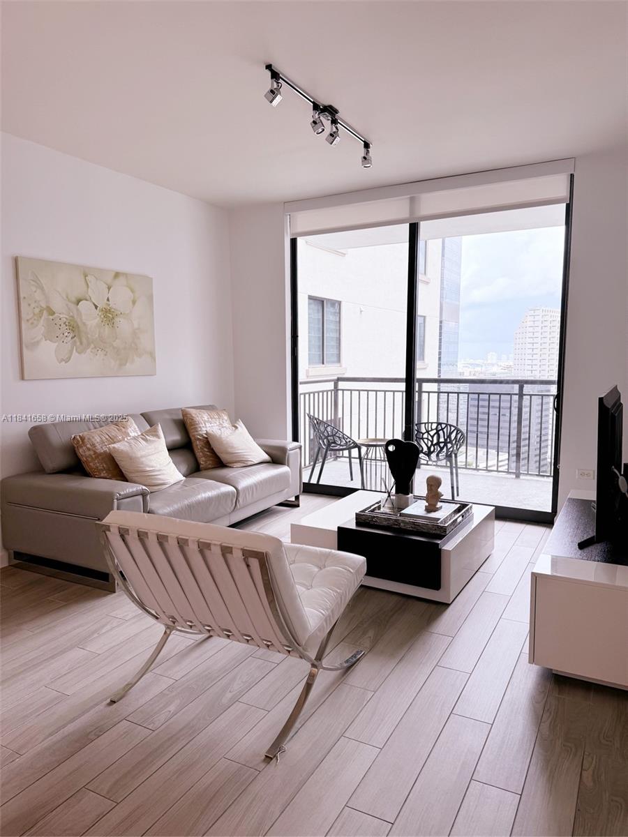 Property photo # 4