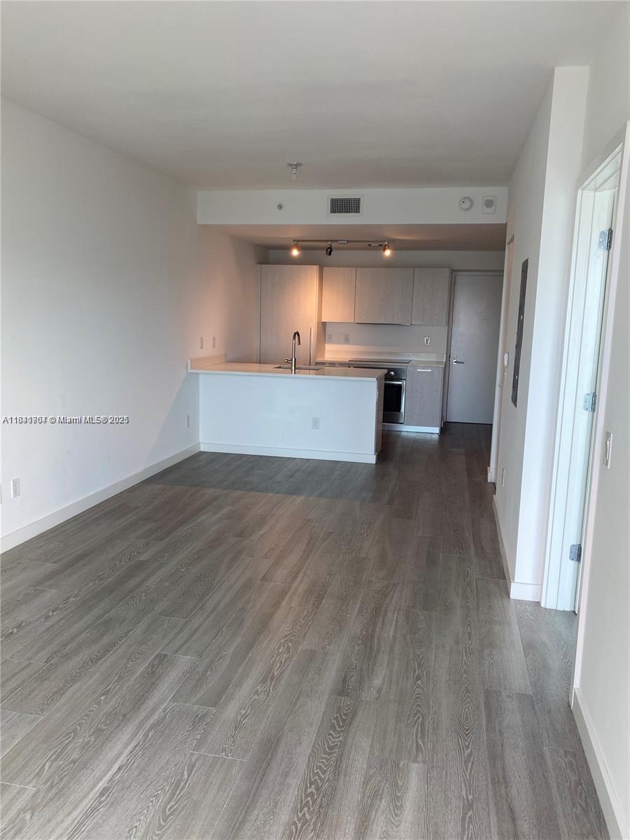 501 NE 31st St #2402, Miami, Florida image 4