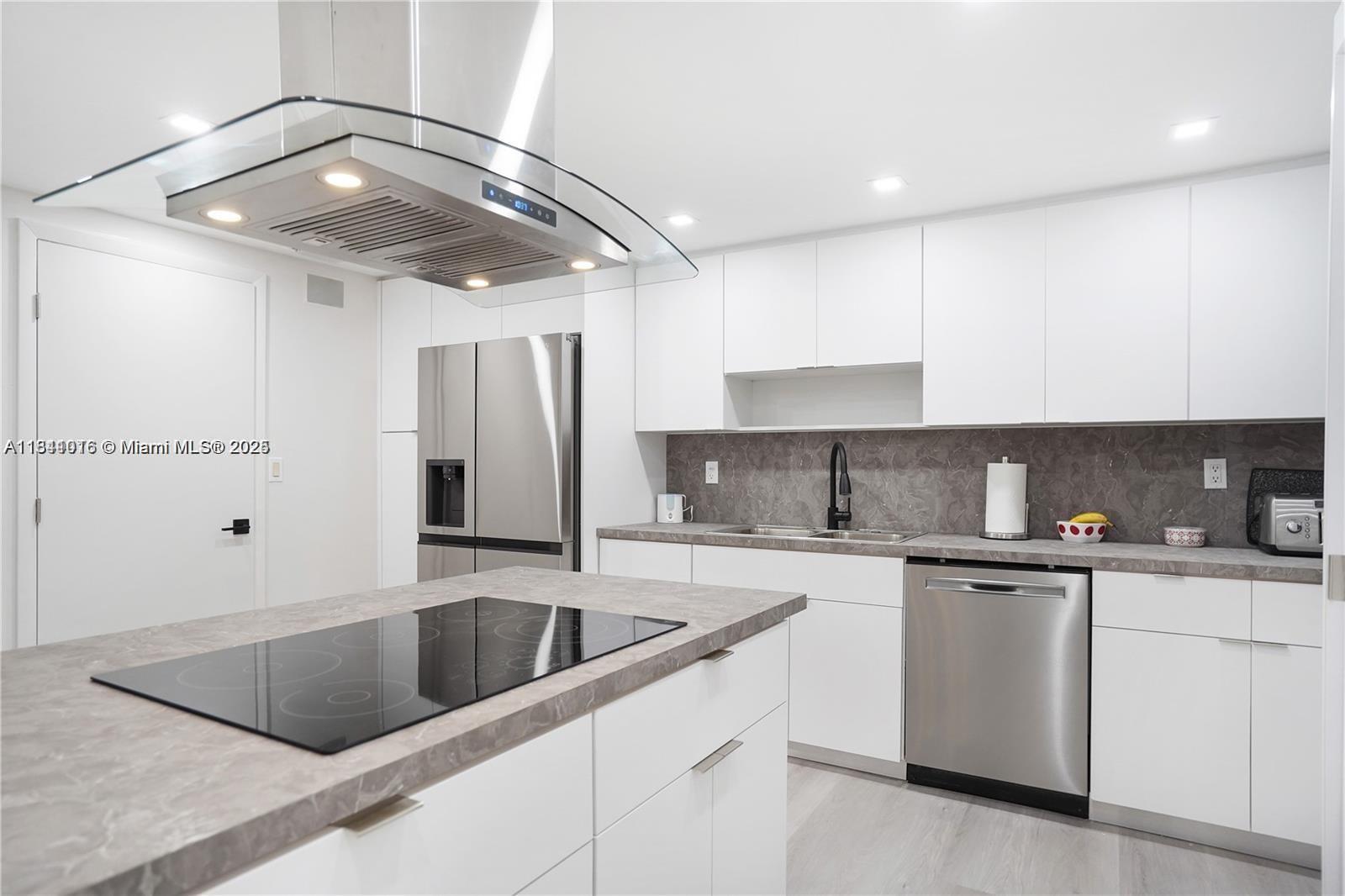 10155 Collins Ave #406, Bal Harbour, Florida image 25