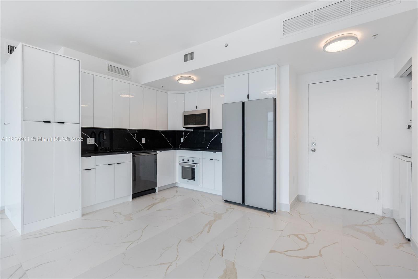 90 SW 3rd St #2506, Miami, Florida image 3