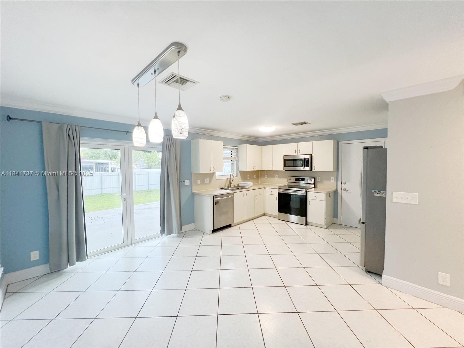 Property photo # 7