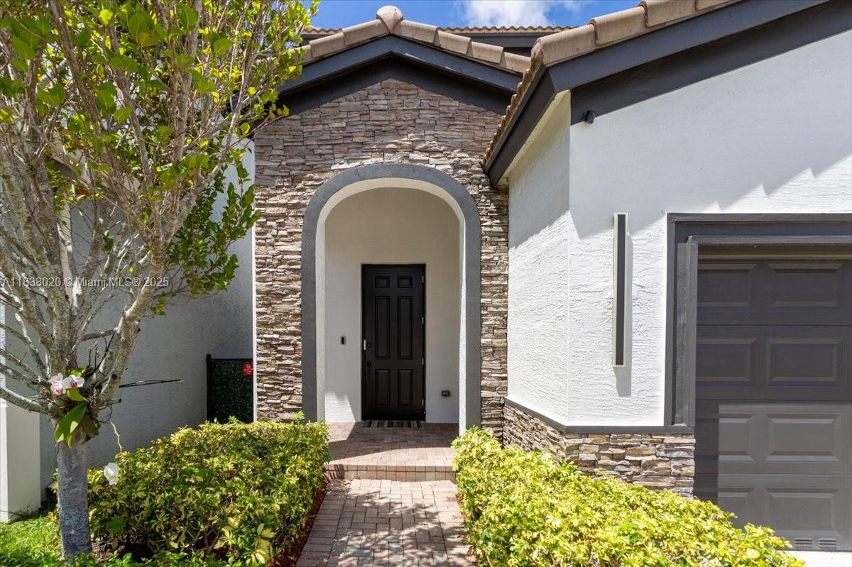 Property photo # 2